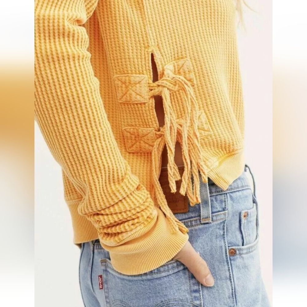 Free People One Interlanken Cropped Top in Orange Yellow Size XS Waffle Knit Tie - Picture 3 of 8